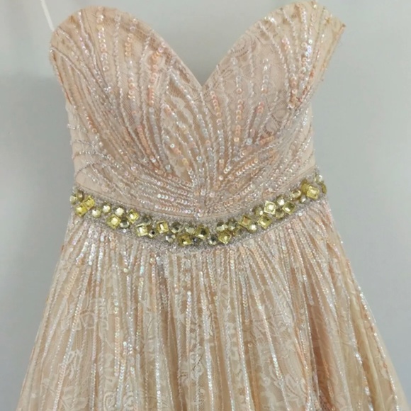 Sherri Hill Prom Homecoming Princess Dress Strapless Sweetheart Beaded Peach GUC - Picture 1 of 6